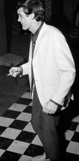 Bob dancing 3