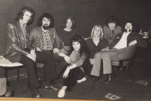 26,1 Clefs off stage